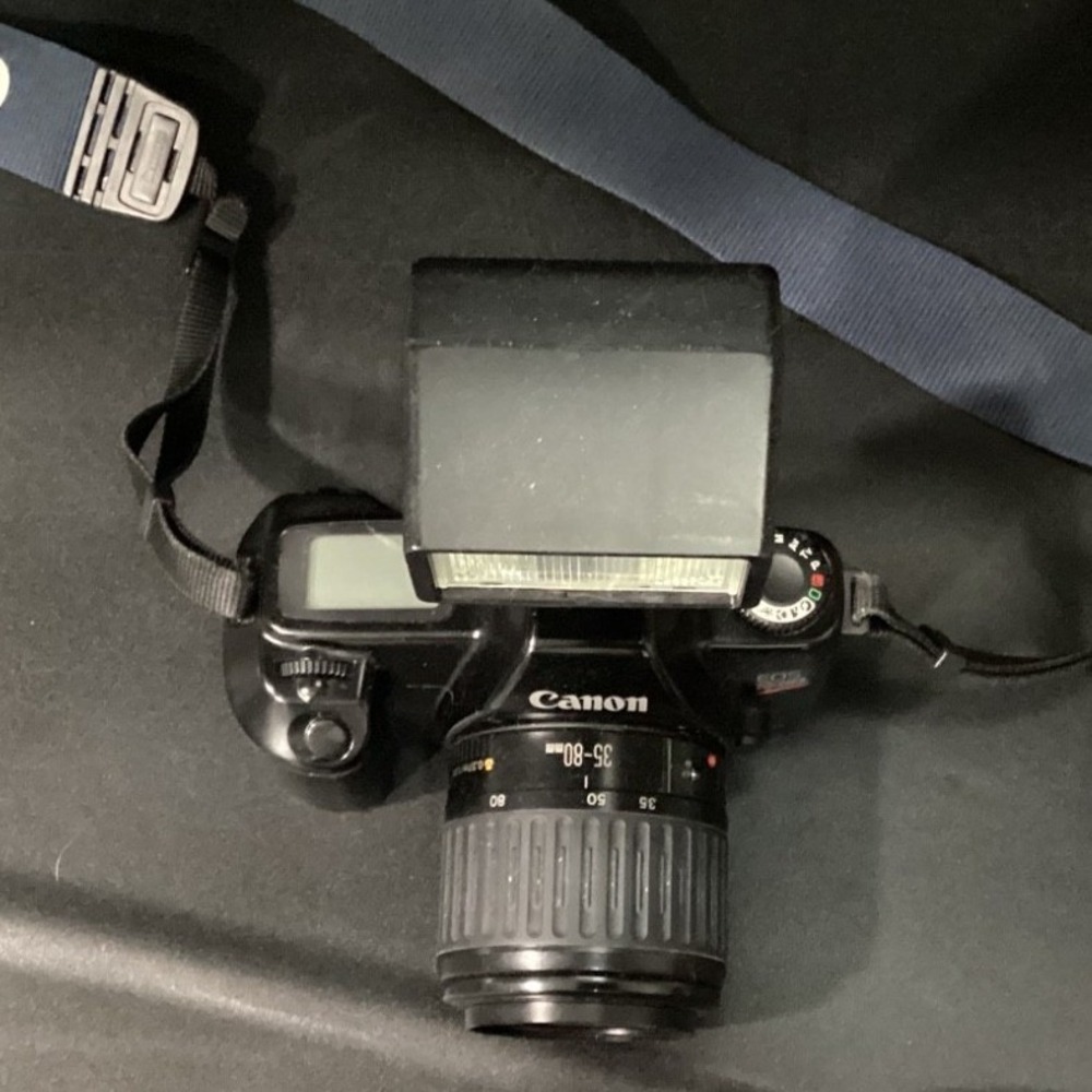 Canon EOS Rebel II 35mm SLR Film Camera, EF 35-80mm Lens, Vivitar 2600 Flash - Picture 4 of 9